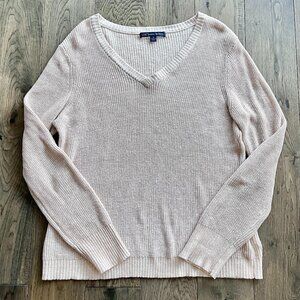 Brooks Brothers Women's V-Neck Sweater in Cream